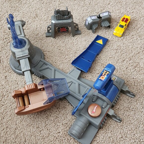 Hot Wheels Spin Slammer Play Set *READ - Picture 7 of 16